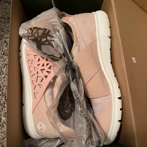 Womens Timberland Sneakers - Picture 3 of 3